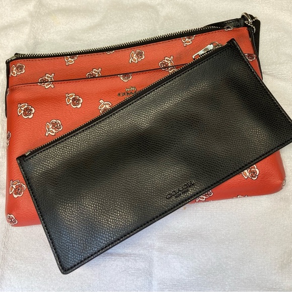 NWOT - COACH East West Crossbody with Pop Up Pouch. Sienna Rose Print. - Picture 4 of 9